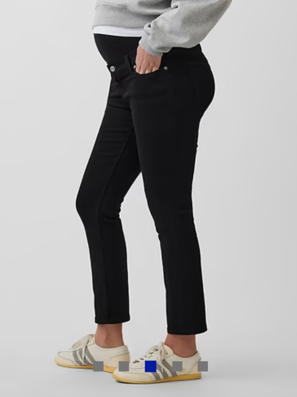 Maternity Straight-Leg Jeans in Black